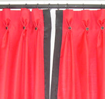 Goblet pleated curtains