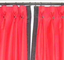 Goblet pleated curtains